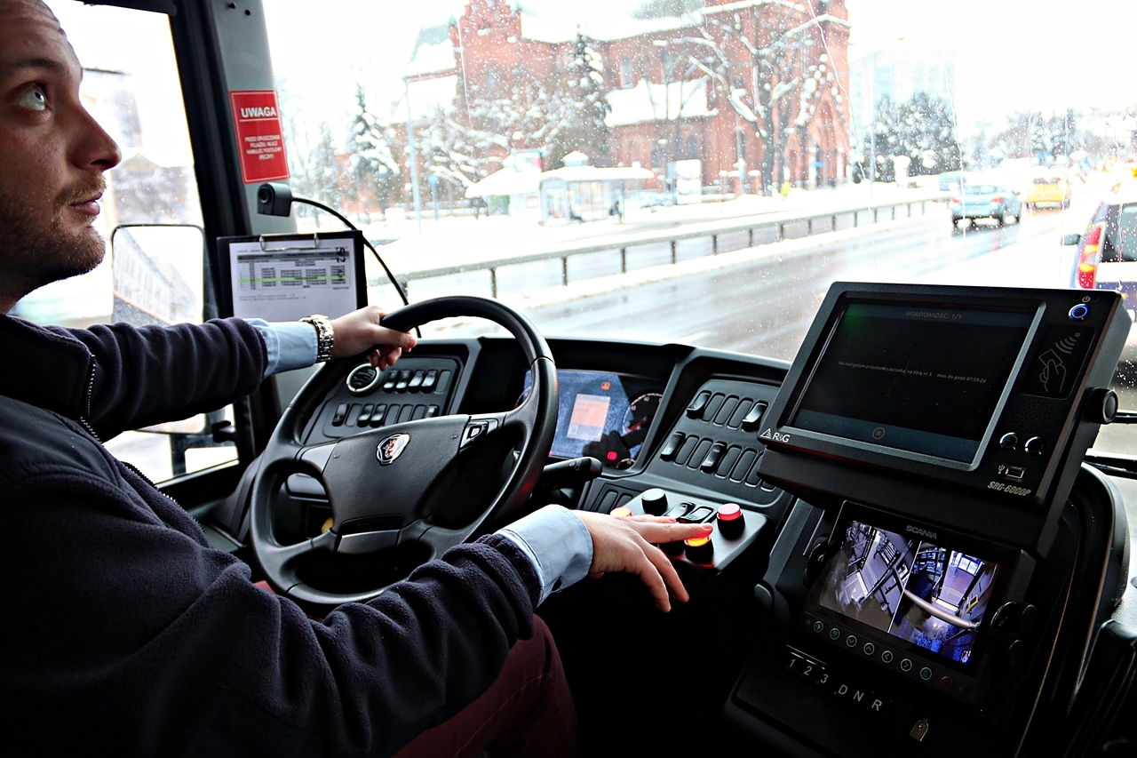 Kabina kierowcy w autobusie
