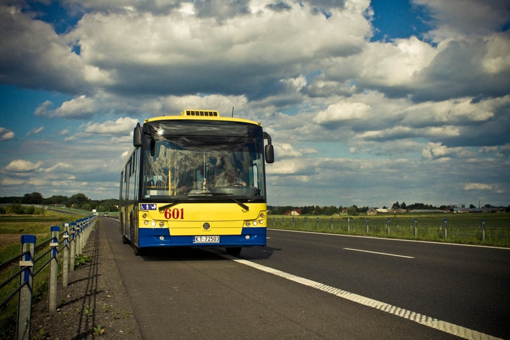 Autobus Solbus SM12 - sesja w plenerze